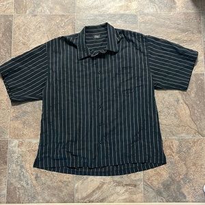 haggar navy with gold stripe oversized button down short sleeve shirt - size xl